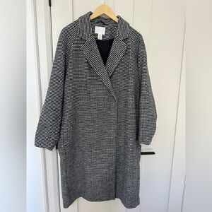H&M Houndstooth Long Coat in Black and White